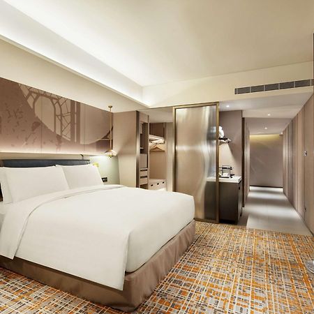 Hilton Taipei Sinban Hotel New Taipei City Exterior photo