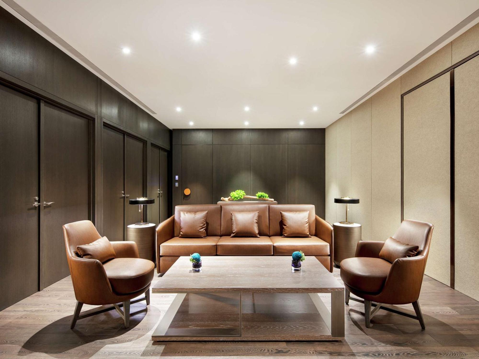 Hilton Taipei Sinban Hotel New Taipei City Exterior photo